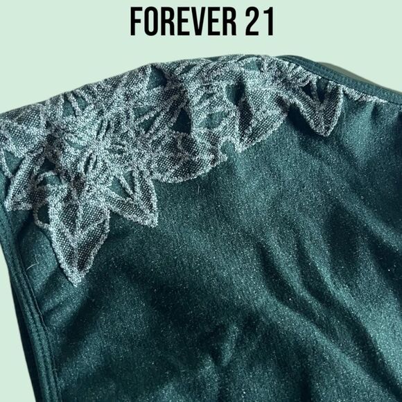 Preowned Forever 21 Green Thin Straps Crop Top Shirt - Small - Picture 3 of 6